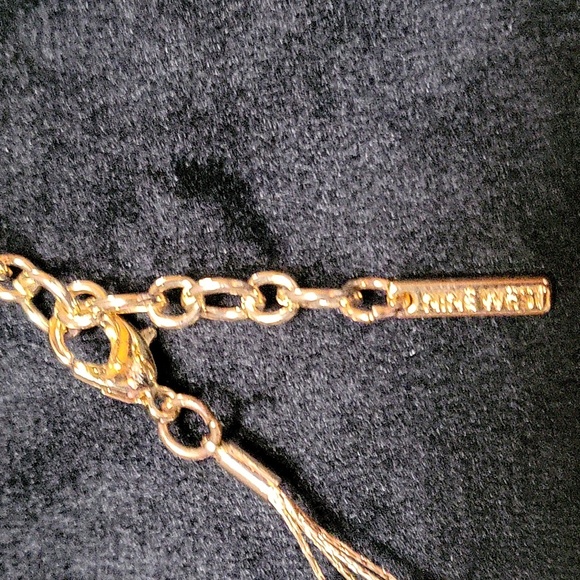 Nine West - Picture 2 of 4